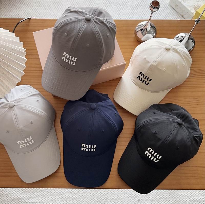 Miumiu cap dx41